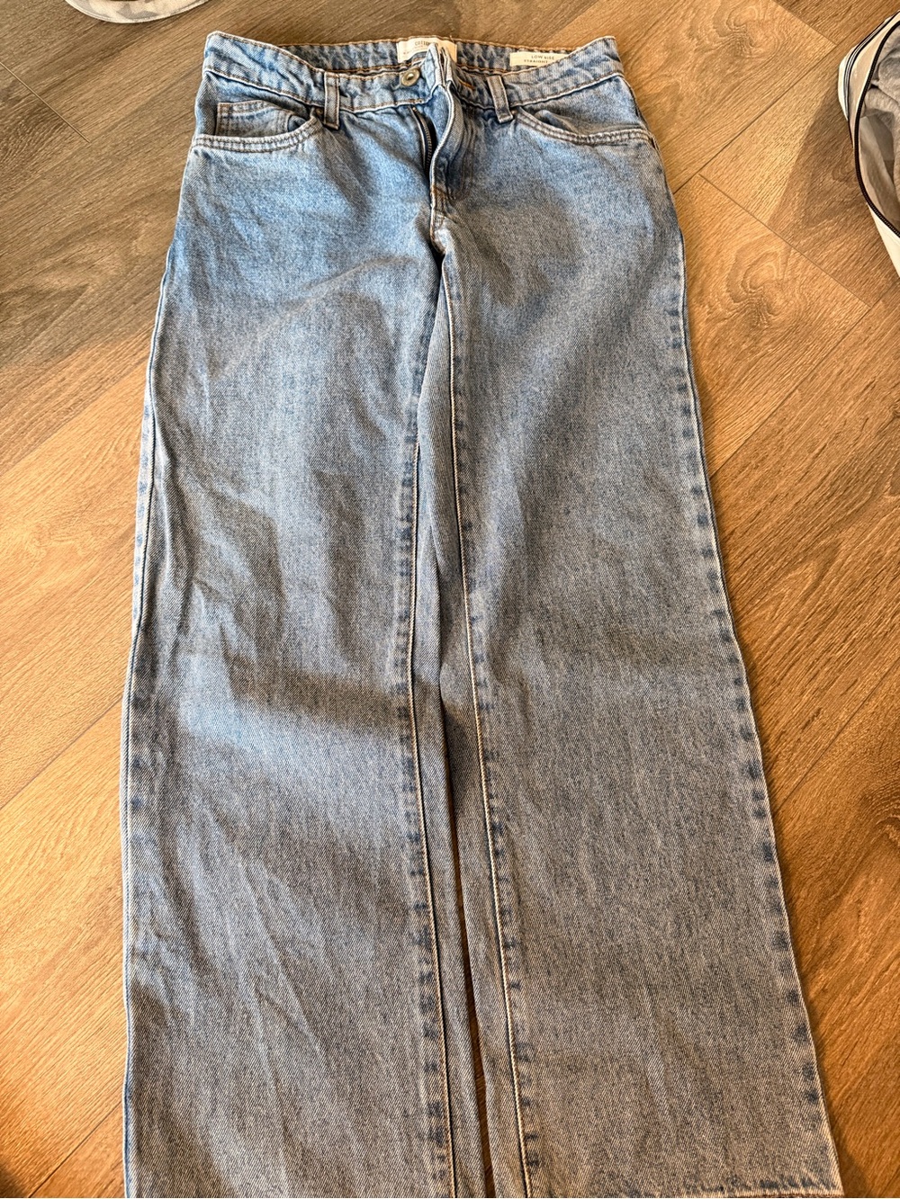 Low rise straight jeans
